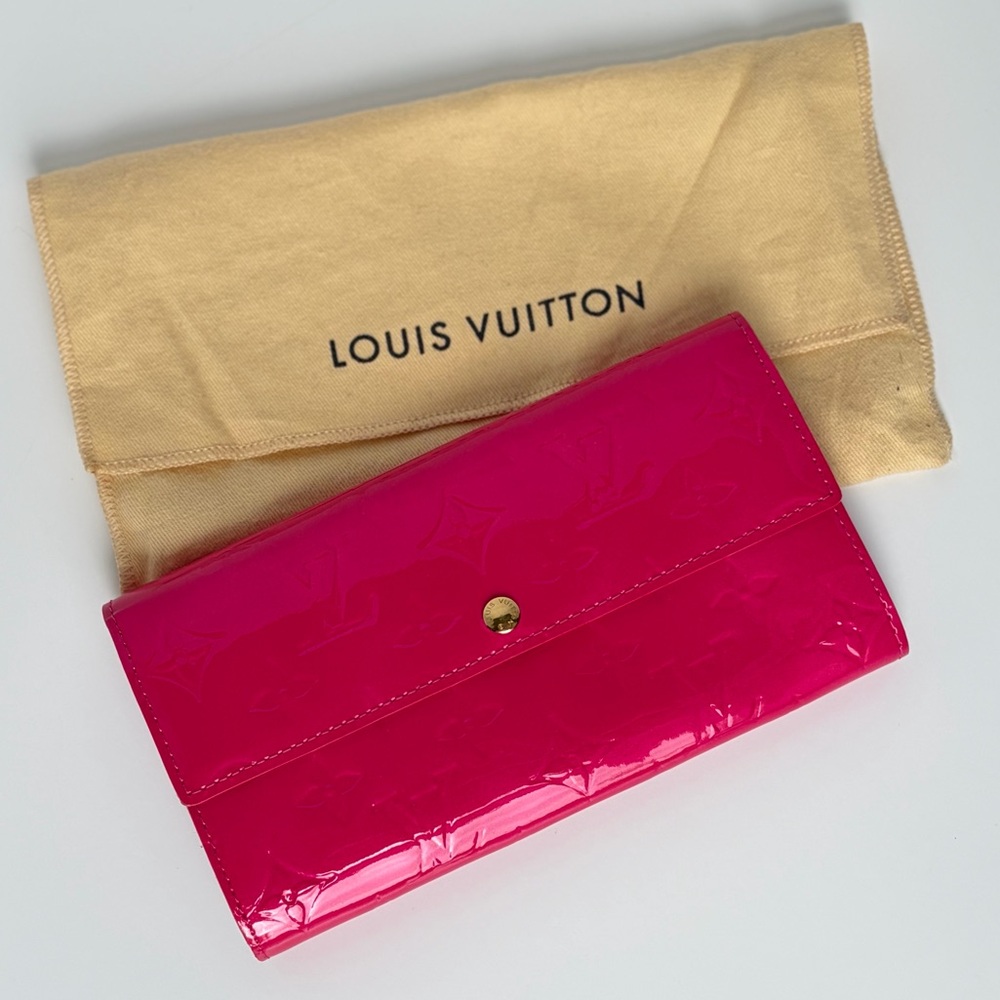Louis Vuitton Hot Pink Vernis Patent Leather Sarah Wallet